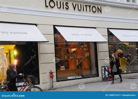 louis vuitton denmark website.